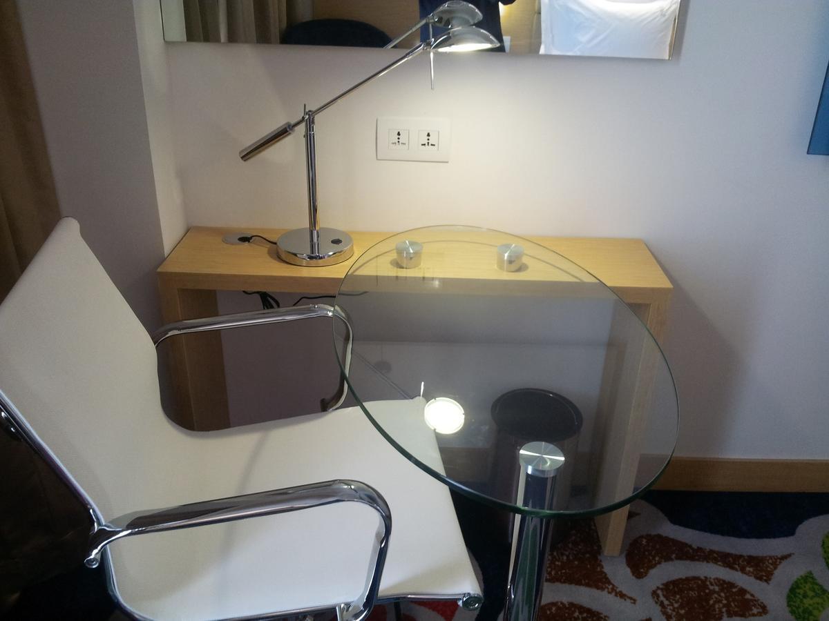 Holiday Inn Express Chennai Old Mahabalipuram Road Chambre photo