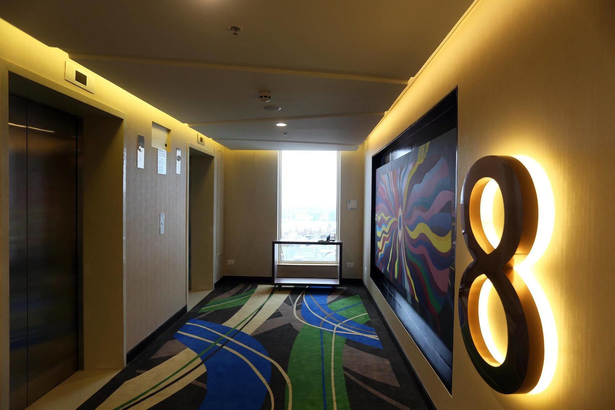 Holiday Inn Express Chennai Old Mahabalipuram Road Extérieur photo